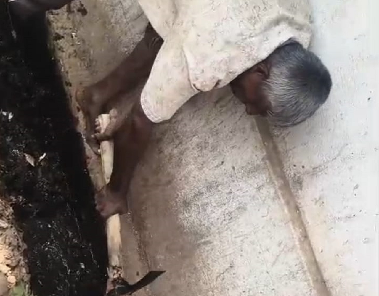 ನಗರಾಡಳಿತಕ್ಕೆ ಹಿಡಿ ಶಾಪ ಹಾಕಿದ ಆಟೋ ಚಾಲಕರು