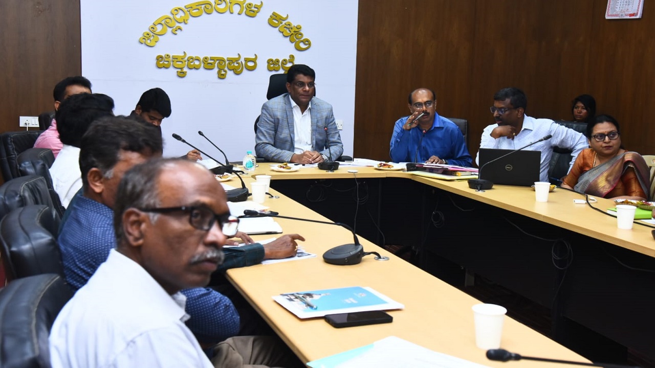 ಹೆಣ್ಣು ಮ್ಕಕಳ ಆರೋಗ್ಯವೇ ಜಿಲ್ಲೆಯ ಸುಭದ್ರ ಭವಿಷ್ಯ; ಗರ್ಭಕಂಠದ ಕ್ಯಾನ್ಸರ್ ತಡೆಗಟ್ಟಲು ಇಂದೇ ಹೆಜ್ಜೆ ಇಡಿ