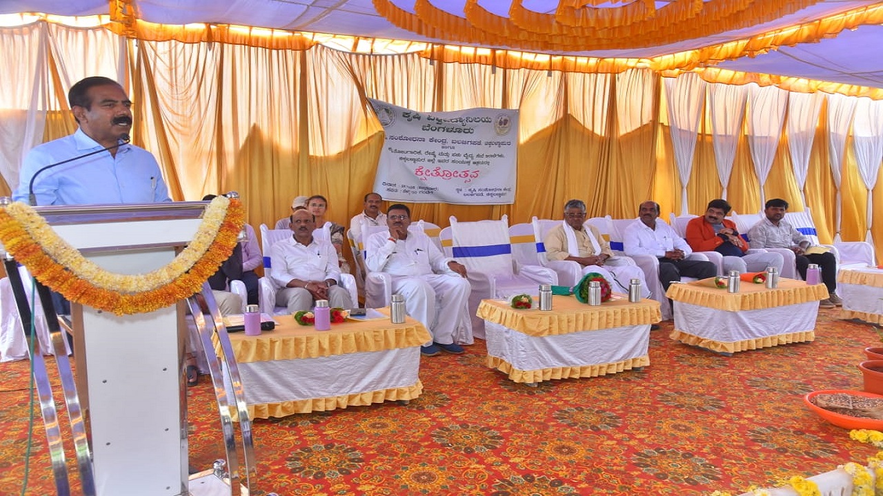 ಕೃಷಿಯಲ್ಲಿ ತಾಂತ್ರಿಕತೆ ಅಳವಡಿಸಿಕೊಂಡಲ್ಲಿ ಲಾಭಗಳಿಸಲು ಸಾಧ್ಯ: ಕುಲಪತಿ ಡಾ.ಸುರೇಶ್ ಅಭಿಮತ