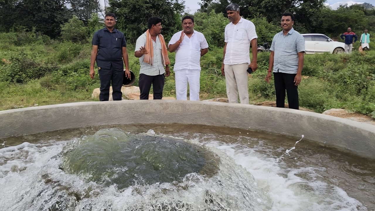MLA SN Subbareddy: ಹರಿದು ಬರುತ್ತಿರುವ ಹೆಚ್.ಎನ್ ವ್ಯಾಲಿ ನೀರಿನಿಂದ ಕೆರೆಗಳಲ್ಲಿ ಜಲ-ಕಳೆ : ಶಾಸಕ ಎಸ್.ಎನ್.ಸುಬ್ಬಾರೆಡ್ಡಿ ಸಂತಸ
