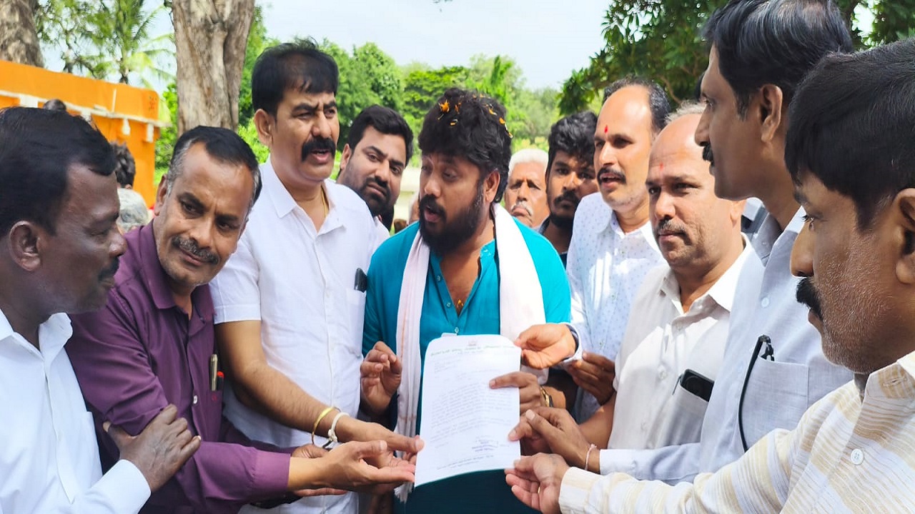 ಜನಪ್ರತಿನಿಧಿಯಾಗಿ ನನ್ನ ಕೆಲಸವನ್ನು ಪ್ರಾಮಾಣಿಕವಾಗಿ ಮಾಡುತ್ತಿದ್ದೇನೆ