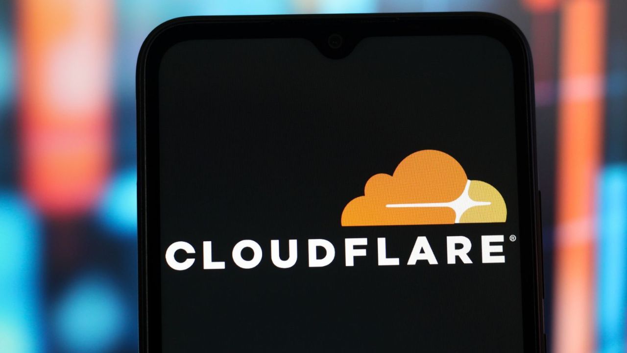 ಸರ್ವರ್ ಸಮಸ್ಯೆ: ಜಾಗತಿಕವಾಗಿ ಡಿಜಿಟಲ್ ಸೇವೆ ವ್ಯತ್ಯಯ