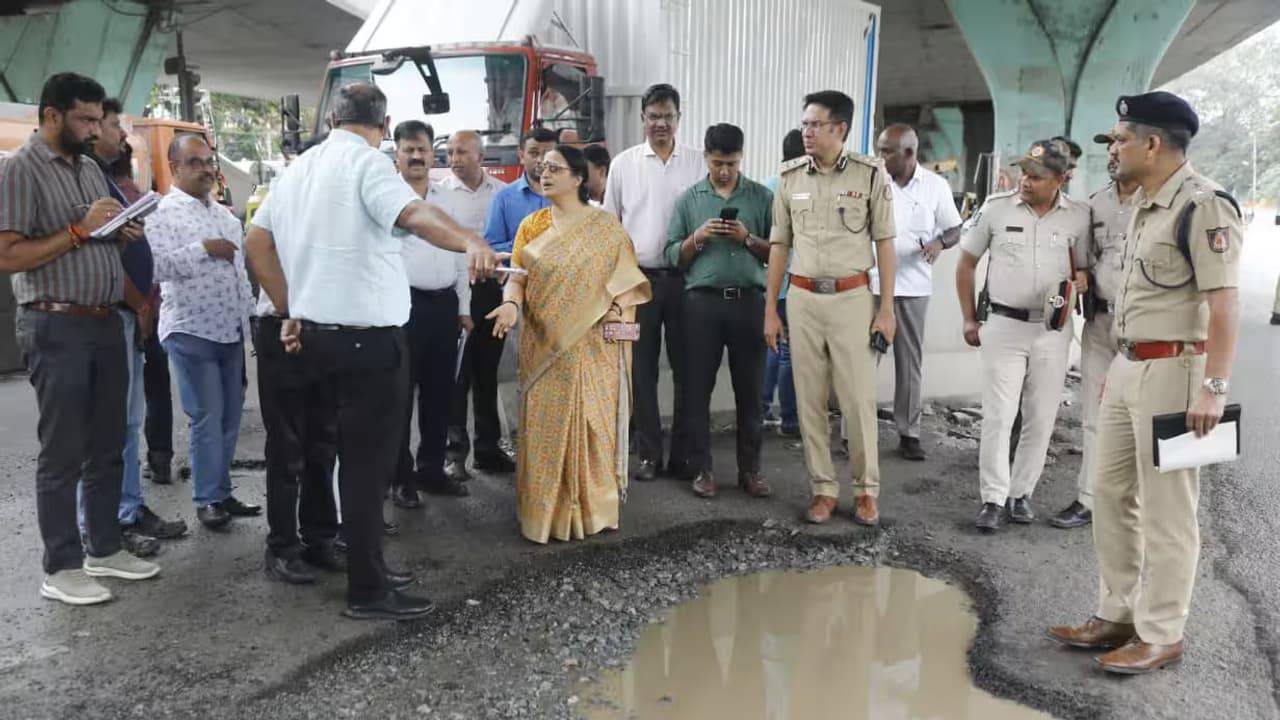 ಬೆಂಗಳೂರು ನಗರದ ರಸ್ತೆಗಳಿಗೆ ಸಿಎಸ್‌ ಭೇಟಿ, ಗುಂಡಿ ಮುಕ್ತಿಗೆ ವಾರದ ಗಡುವು