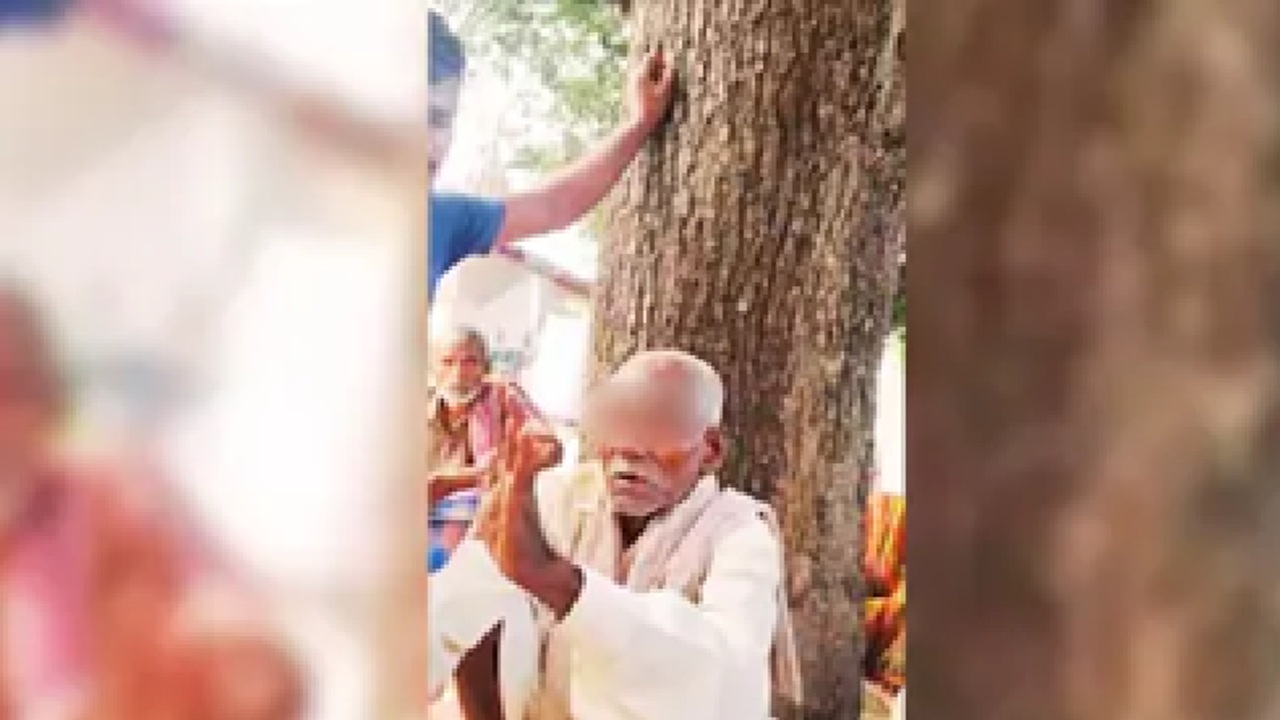65 ವರ್ಷದ ದಲಿತ ವ್ಯಕ್ತಿಯೊಬ್ಬರಿಗೆ ದೇವಸ್ಥಾನದೊಳಗೆ ಮೂತ್ರ ನೆಕ್ಕಿಸಿ ಹಲ್ಲೆ
