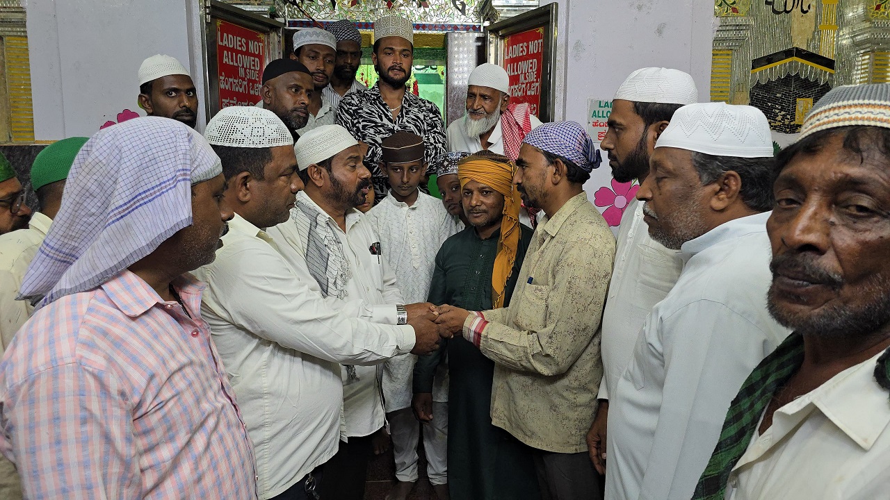 ದರ್ಗಾ ಮುಜಾವರ್ ಅಧಿಕಾರಾವಧಿ ಮುಕ್ತಾಯ: ನಿಯಮಾನುಸಾರ ಹಸ್ತಾಂತರ