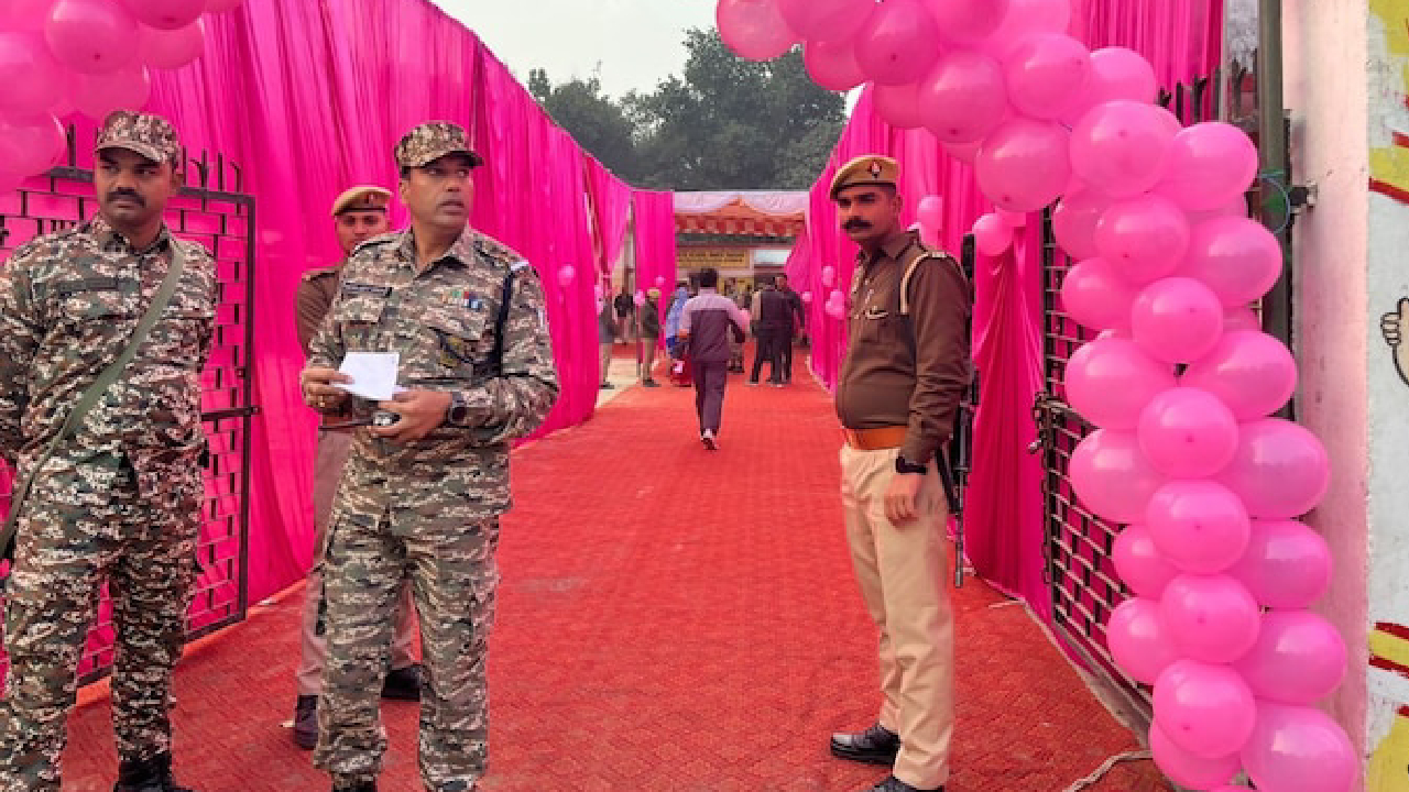 ದೆಹಲಿಯಲ್ಲಿ ಆರಂಭವಾದ ಮತದಾನ