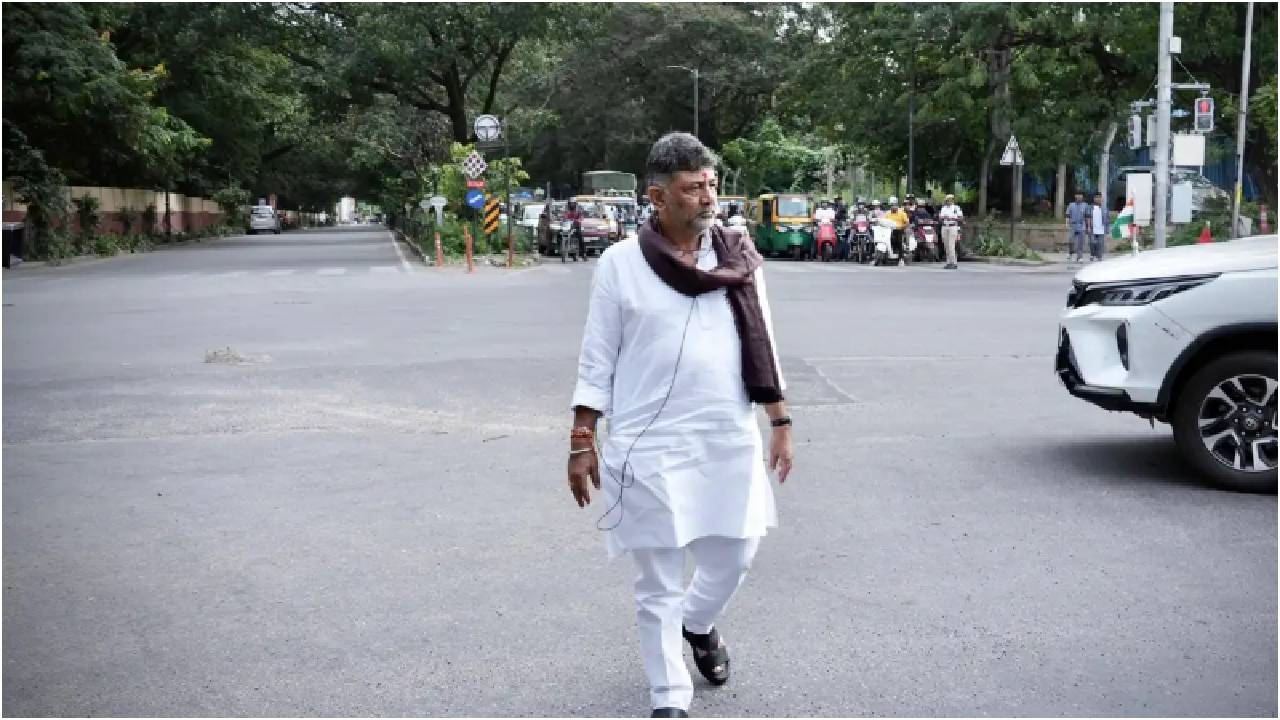 DK Shivakumar: ಪರಪ್ಪನ ಅಗ್ರಹಾರ ಜೈಲಿಗೆ ಡಿಸಿಎಂ ಡಿಕೆ ಶಿವಕುಮಾರ್ ದಿಢೀರ್‌ ಭೇಟಿ; ಏನಿದೆ ಈ ಭೇಟಿಯ ಹಿಂದೆ?