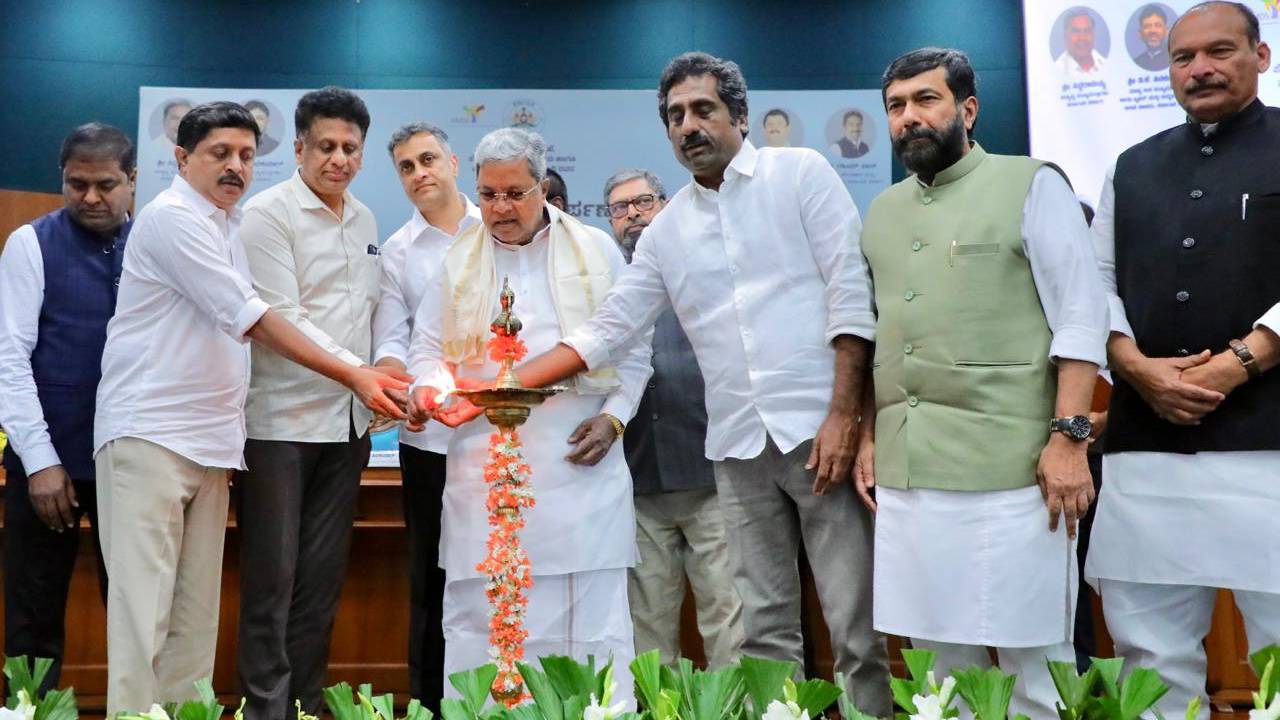 ಬೆಳಗಾವಿಯಲ್ಲಿ ಇ-ಖಾತಾ ಲೋಕಾರ್ಪಣೆಗೊಳಿಸಿದ ಸಿದ್ದರಾಮಯ್ಯ