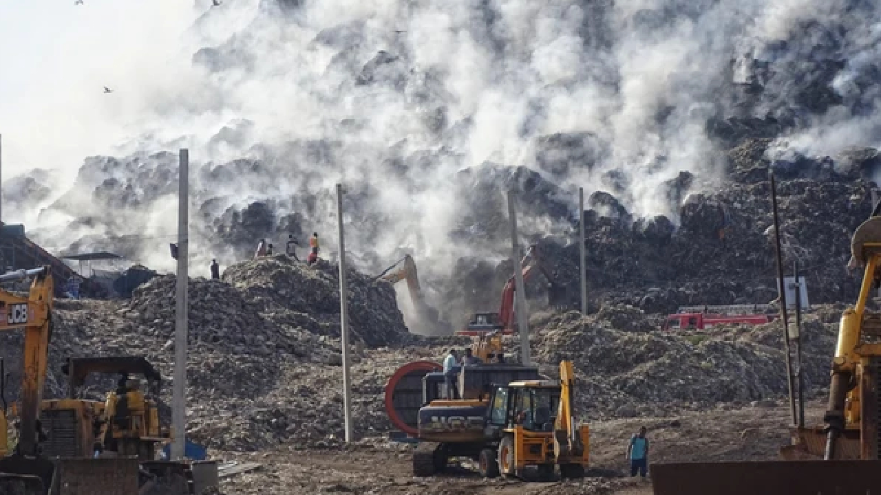 ಕಸದ ರಾಶಿ ಕುಸಿದು ಓರ್ವ ಸಾವು;  27 ಮಂದಿ ನಾಪತ್ತೆ!