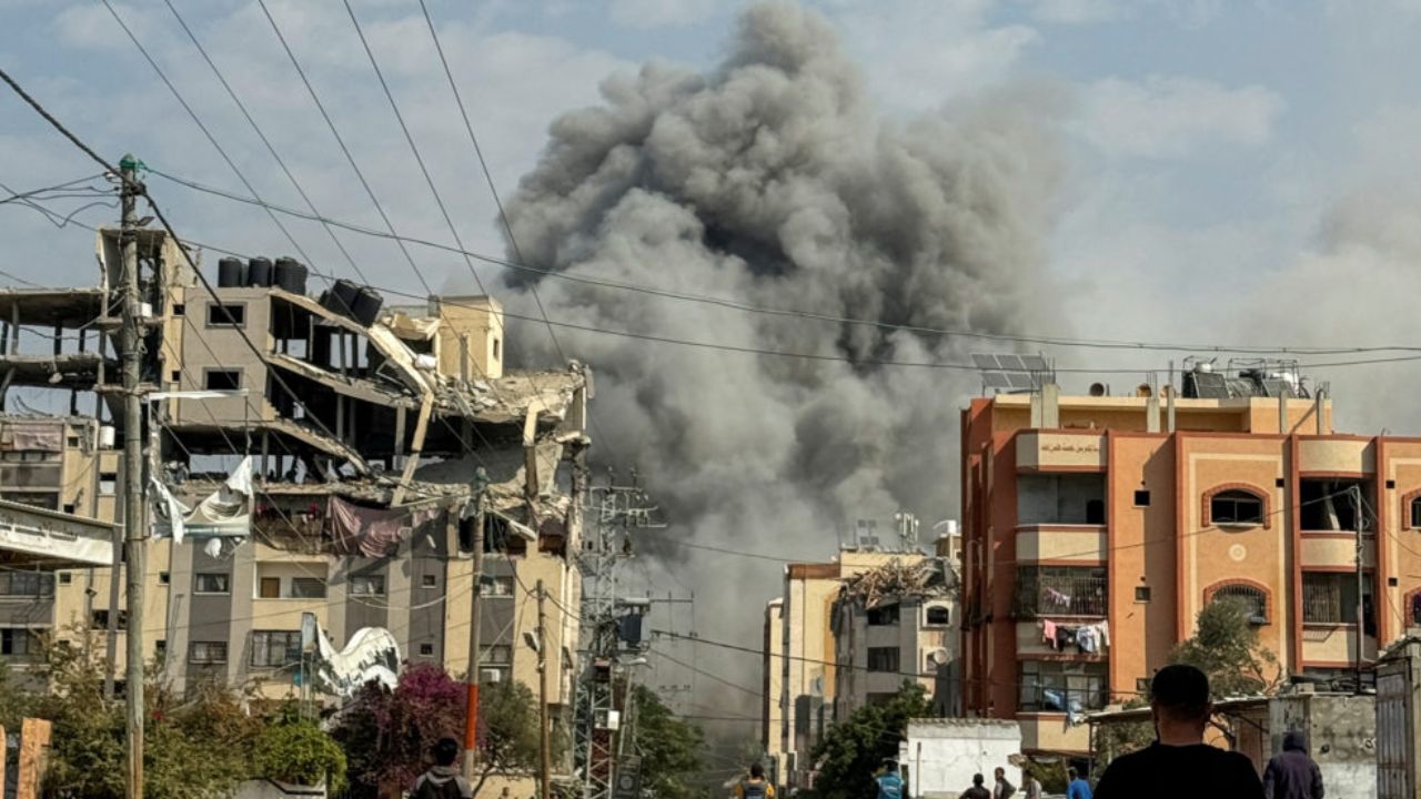 ಹಮಾಸ್ ಮೇಲೆ ಇಸ್ರೇಲ್ ದಾಳಿ: 30 ಜನರು ಸಾವು