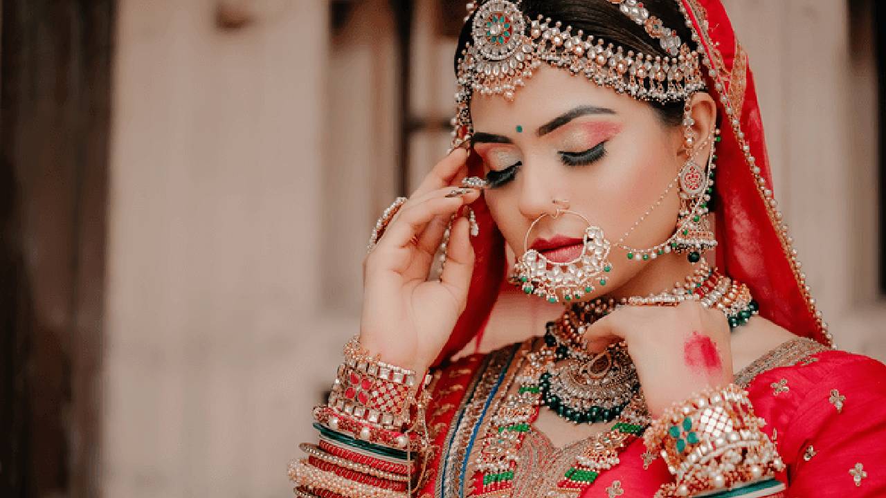 Gold price today on 19th November 2025: ಚಿನ್ನದ ದರದಲ್ಲಿ ಮತ್ತೆ ಏರಿಕೆ; ಇಂದಿನ ರೇಟ್‌ ಚೆಕ್‌ ಮಾಡಿ