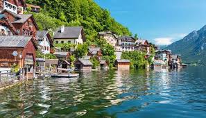 Fairytale Villages: ವಿಶ್ವದ ಅತೀ ಸುಂದರ ಈ ಗ್ರಾಮಗಳು ಇವು..! ಒಮ್ಮೆಯಾದರೂ ಭೇಟಿ ನೀಡಿ - Image 2