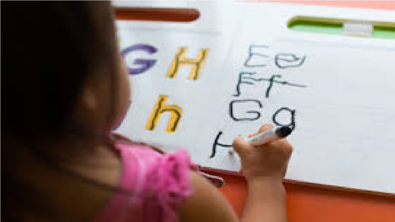 Improve Kids Handwriting: ಮಕ್ಕಳು ದುಂಡಗೆ, ಮುತ್ತು ಪೋಣಿಸಿದಂತೆ ಬರೆಯಬೇಕೆ? ಈ ಟಿಪ್ಸ್ ಫಾಲೋ ಮಾಡಿ - Image 2