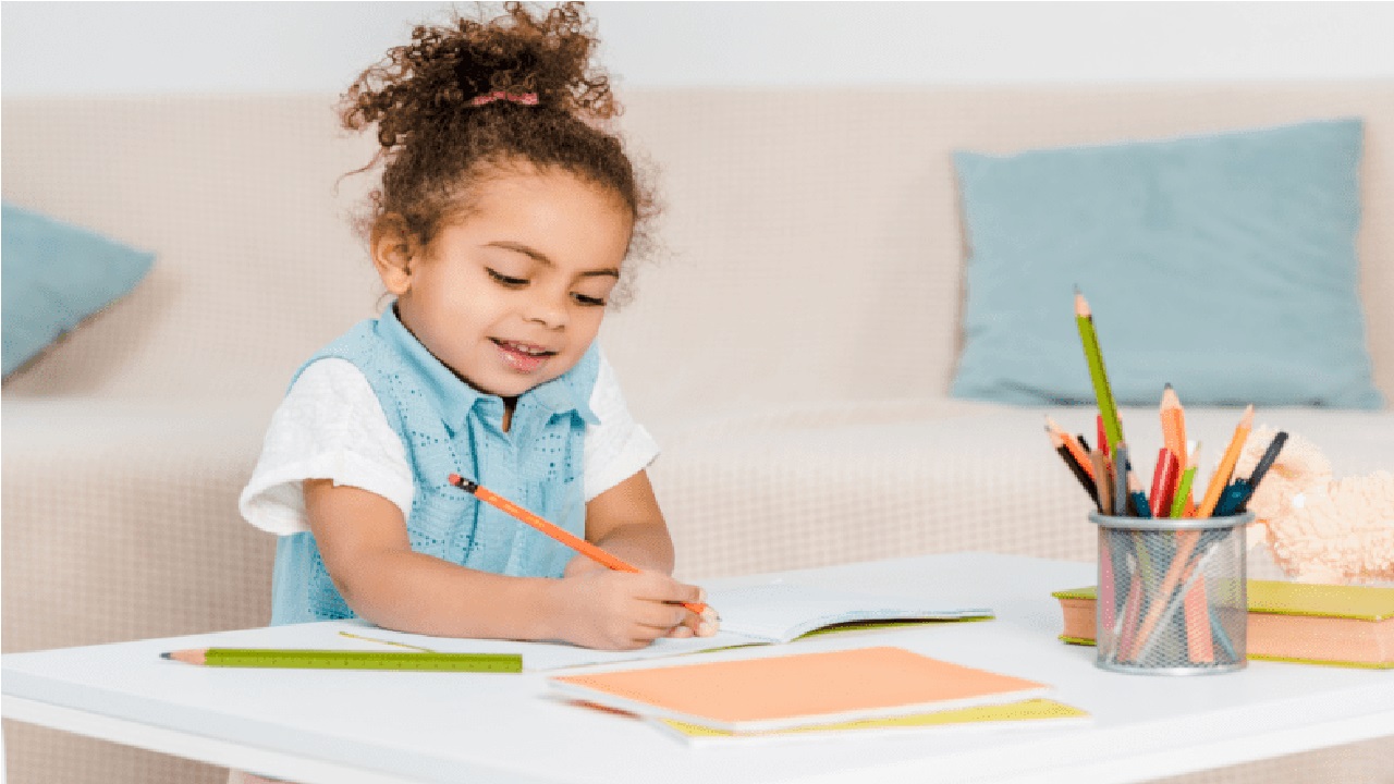 Improve Kids Handwriting: ಮಕ್ಕಳು ದುಂಡಗೆ, ಮುತ್ತು ಪೋಣಿಸಿದಂತೆ ಬರೆಯಬೇಕೆ? ಈ ಟಿಪ್ಸ್ ಫಾಲೋ ಮಾಡಿ - Image 4