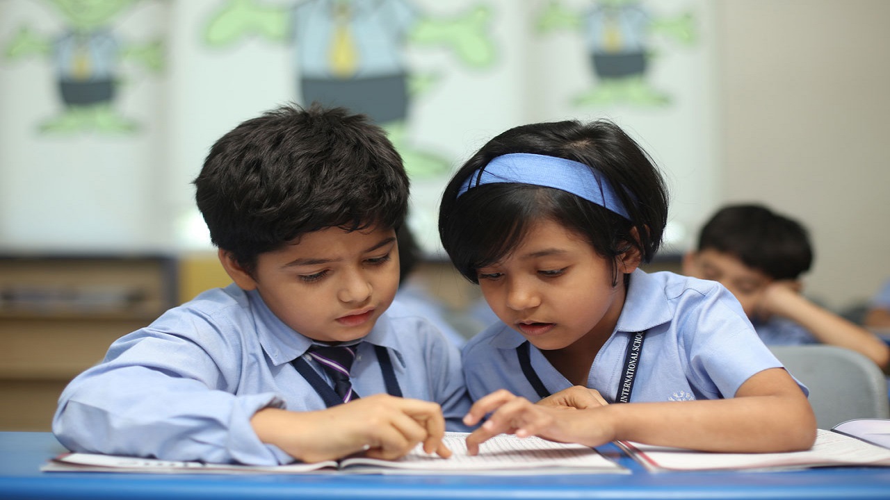 Improve Kids Handwriting: ಮಕ್ಕಳು ದುಂಡಗೆ, ಮುತ್ತು ಪೋಣಿಸಿದಂತೆ ಬರೆಯಬೇಕೆ? ಈ ಟಿಪ್ಸ್ ಫಾಲೋ ಮಾಡಿ - Image 5