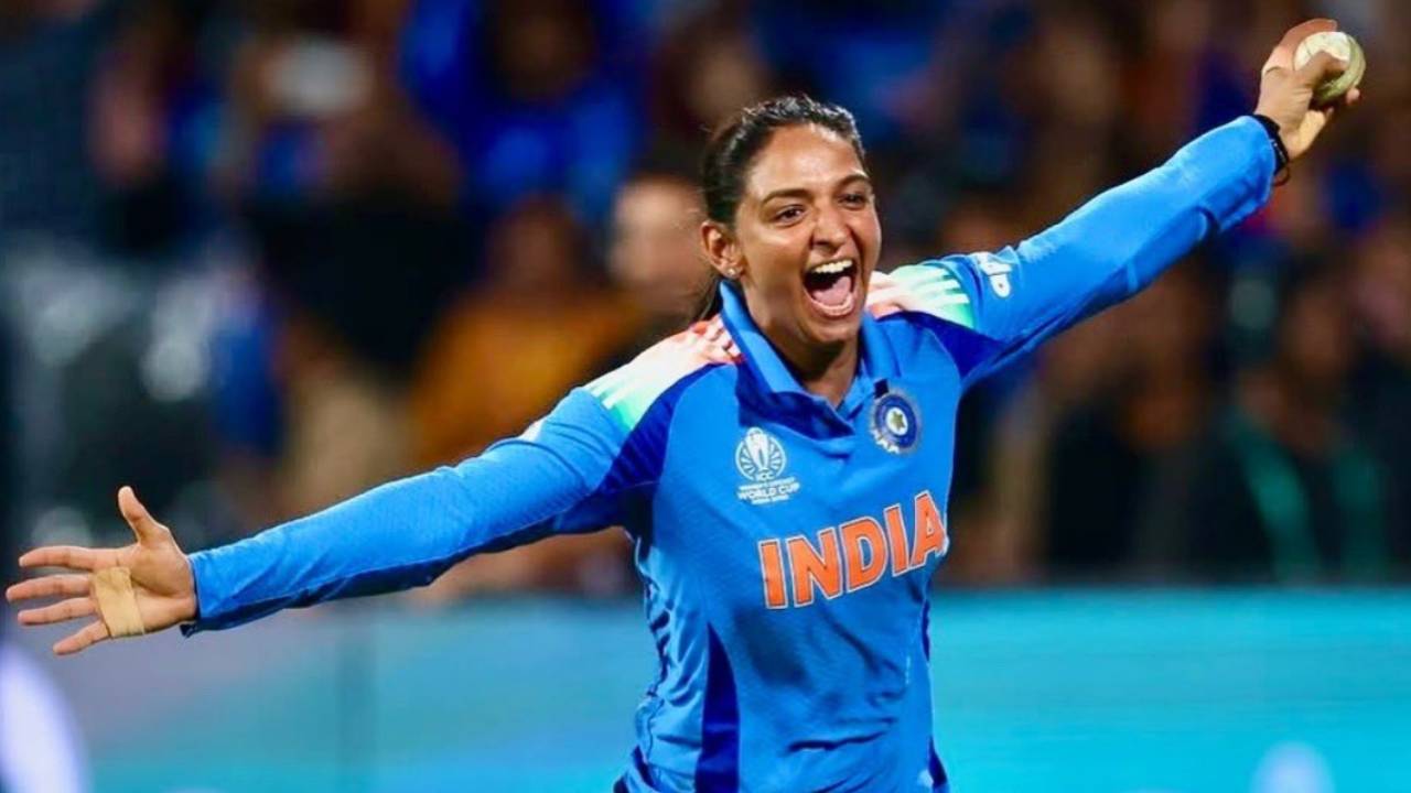 ಅಂತಾರಾಷ್ಟ್ರೀಯ ಕ್ರಿಕೆಟ್‌ನಲ್ಲಿ ಇತಿಹಾಸ ಸೃಷ್ಟಿಸಿದ ಹರ್ಮನ್‌ಪ್ರೀತ್ ಕೌರ್