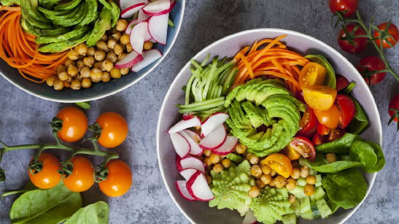 Health Tips: ಆಹಾರ ಹಸಿಯಾಗಿ ಸೇವಿಸಿದರೆ ಒಳ್ಳೆಯದೇ?