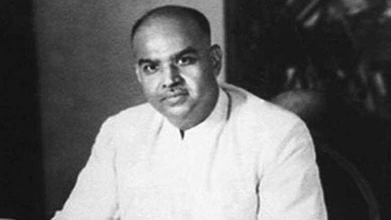 ಮುಖರ್ಜಿಯವರು ಎಂದೆಂದಿಗೂ ಆದರ್ಶ