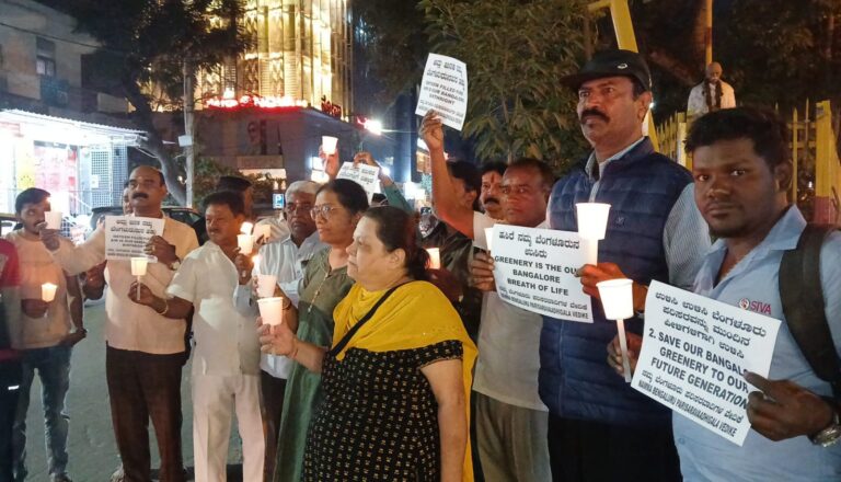 Protest: ಗೋವುಗಳ ಕೆಚ್ಚಲು ಕೊಯ್ದು ವಿಕೃತಿಗೆ ತೀವ್ರ ಖಂಡನೆ; ಬೆಂಗಳೂರು ಪರಿಸರವಾದಿಗಳ ವೇದಿಕೆ ಯಿಂದ ಮೇಣ ಬತ್ತಿ ಹಚ್ಚಿ ಮೌನ ಪ್ರತಿಭಟನೆ