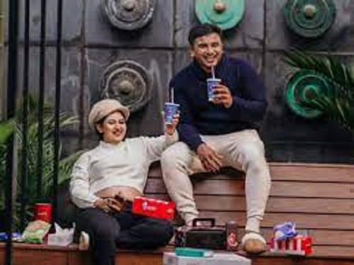 ಪುಟ್ಟ ಕಂದಮ್ಮನನ್ನು ಬರ ಮಾಡಿಕೊಳ್ಳಲಿದ್ದೇವೆ: ಅಮೂಲ್ಯ-ಜಗದೀಶ್ ಚಂದ್ರ