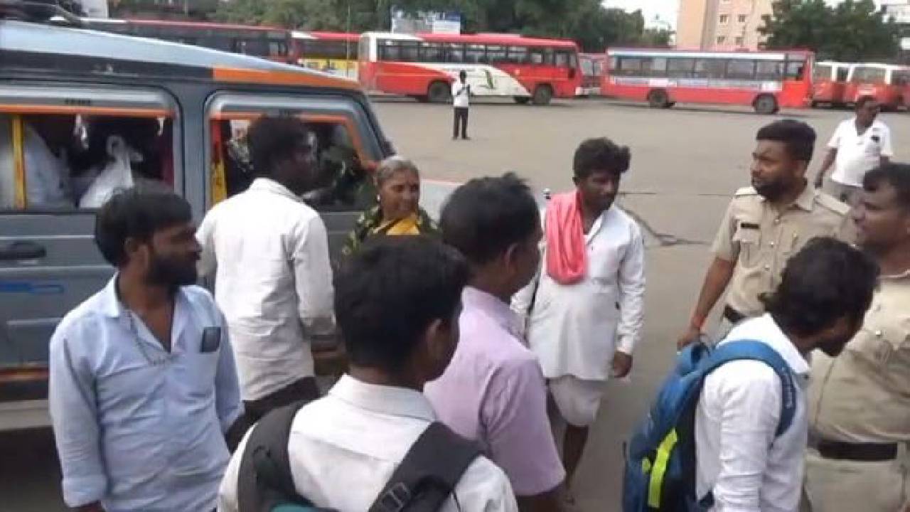 KSRTC Strike: ಸಾರಿಗೆ ಮುಷ್ಕರ: ಕಲಬುರಗಿಯಲ್ಲಿ ಜನರಿಗೆ ತಟ್ಟಿದ ಬಿಸಿ; ವಿದ್ಯಾರ್ಥಿಗಳು, ನೌಕರರ ಪರದಾಟ