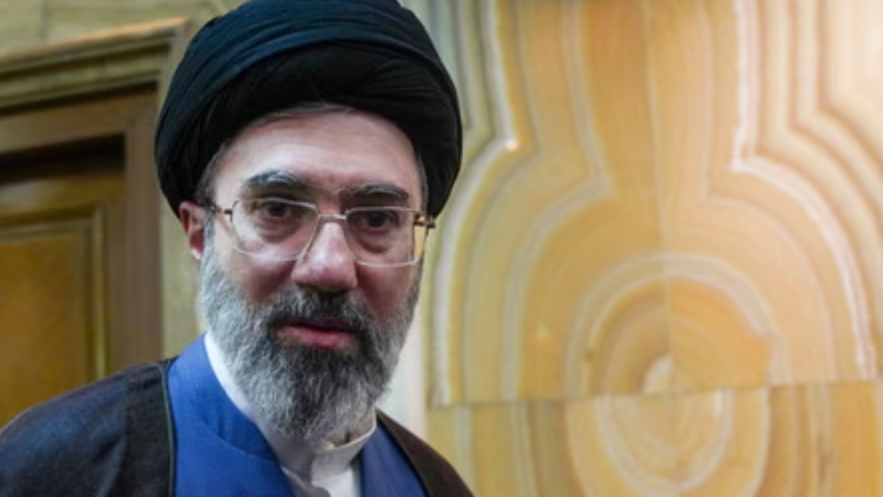 ಮೊಜ್ತಬಾ ಖಮೇನಿ ಸುರಕ್ಷಿತ