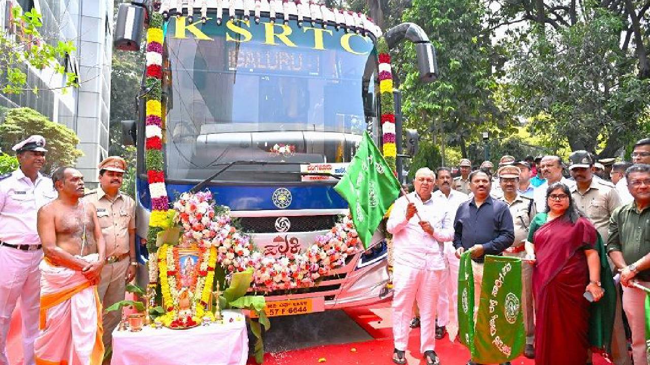 KSRTC buses: ಪ್ರಯಾಣಿಕರಿಗೆ ಗುಡ್ ನ್ಯೂಸ್: ಕೆಎಸ್‌ಆರ್‌ಟಿಸಿಯ ಹೊಸ 115 ಬಸ್‌ಗಳಿಗೆ ಹಸಿರು ನಿಶಾನೆ
