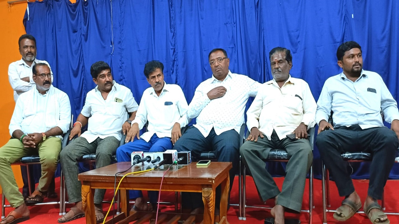 ಕಾಂಗ್ರೆಸ್ ಜಿಲ್ಲಾಧ್ಯಕ್ಷ ಸ್ಥಾನ ಗಂಗರೆಕಾಲುವೆ ನಾರಾಯಣಸ್ವಾಮಿಗೆ ನೀಡಿ