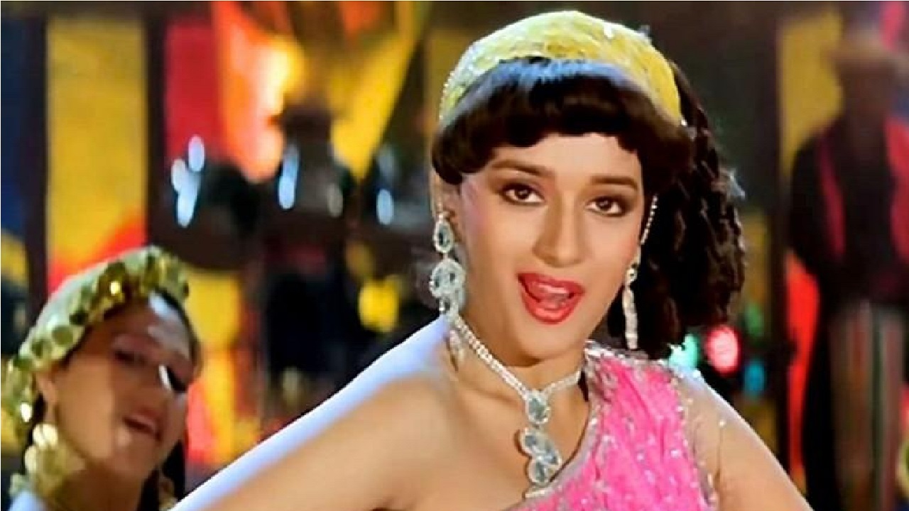 Madhuri Dixit: 58ರ ವಸಂತಕ್ಕೆ ಕಾಲಿಟ್ಟ ಧಕ್ ಧಕ್ ಬೆಡಗಿ ಮಾಧುರಿ ದೀಕ್ಷಿತ್ - Image 4