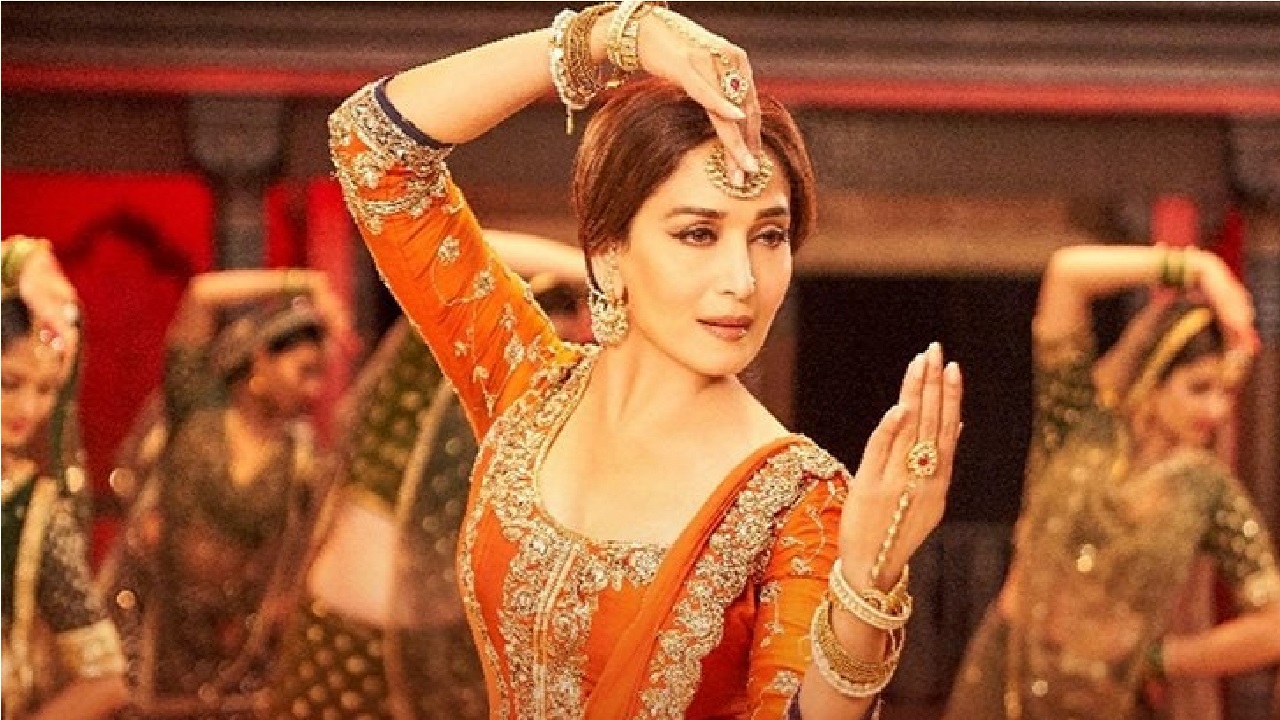 Madhuri Dixit: 58ರ ವಸಂತಕ್ಕೆ ಕಾಲಿಟ್ಟ ಧಕ್ ಧಕ್ ಬೆಡಗಿ ಮಾಧುರಿ ದೀಕ್ಷಿತ್ - Image 9