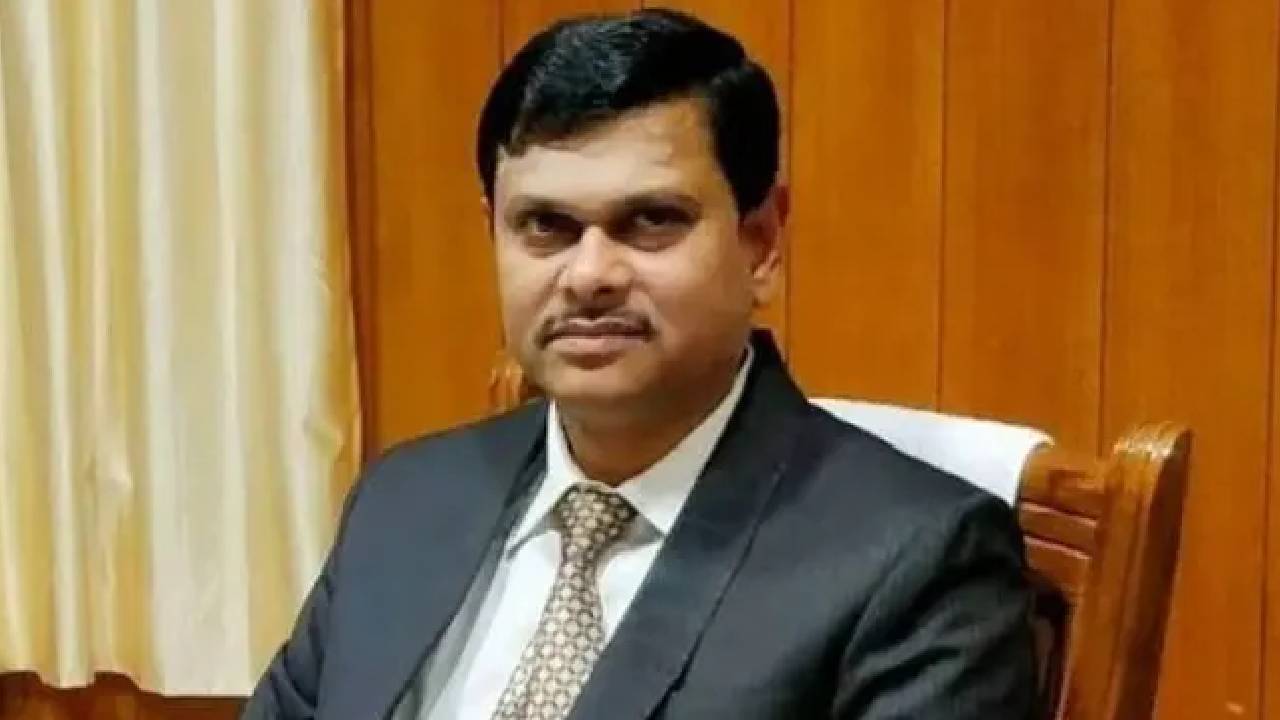 Mahantesh Bilagi: ಬಡತನ, ಕಿರಾಣಿ ಅಂಗಡಿಯಲ್ಲಿ ಕೆಲಸ, ಲಂಚ ಮುಟ್ಟದ ಶಪಥ: ಹೀಗಿತ್ತು ಮಹಾಂತೇಶ ಬೀಳಗಿ ಬದುಕು