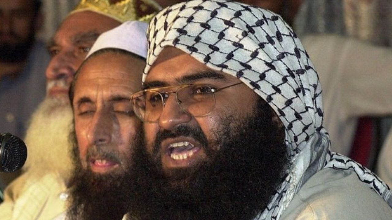 ಭಯೋತ್ಪಾದಕನಿಗೆ ಪಾಕಿಸ್ತಾನ ಕಾವಲು