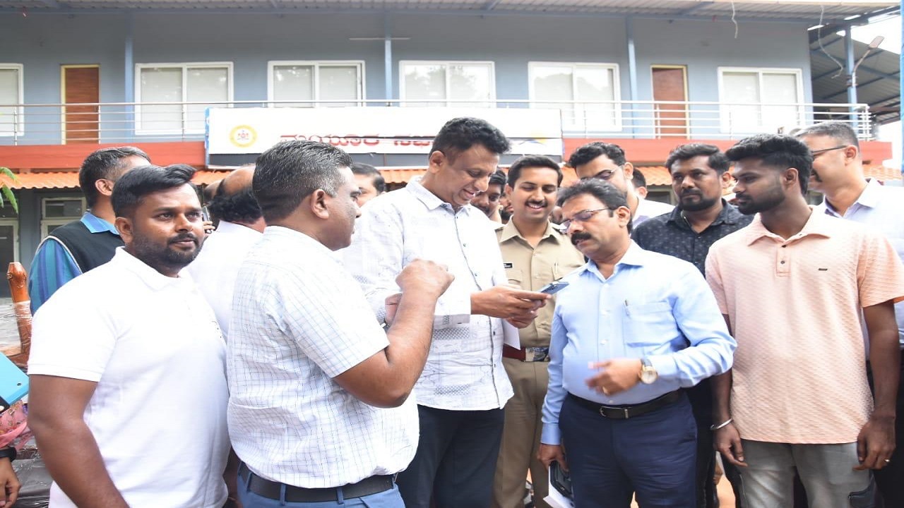 ವಿಶೇಷ ಸಚಿವ ಸಂಪುಟ ಸಭೆಯ ಸ್ಥಳ ಪರಿಶೀಲನೆ ನಡೆಸಿದ ಸಚಿವ ಡಾ.ಎಂ.ಸಿ.ಸುಧಾಕರ್