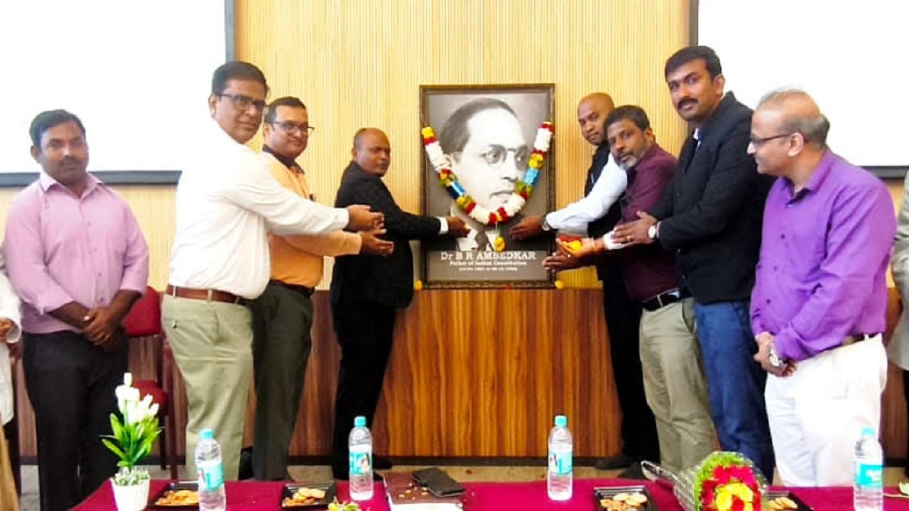 ದೇಶದ ಎಲ್ಲರಿಗೂ ಹಕ್ಕುಗಳ ರಕ್ಷಣೆ ಹಾಗೂ ಮಾನವೀಯತೆಯೇ ಸಂವಿಧಾನದ ಆಶಯ