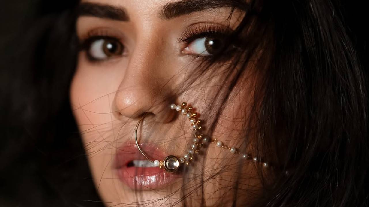 Megha Shetty: ನಟಿ ಮೇಘಾ ಶೆಟ್ಟಿ ನೀಲಾಂಬರಿ ಲುಕ್ ಕಂಡು ಫ್ಯಾನ್ಸ್ ಫುಲ್ ಫಿದಾ! - Image 3