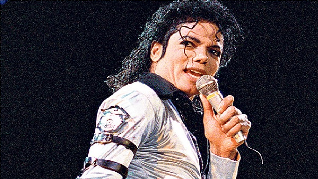 Michael Jackson Death Anniversary: ಸಂಗೀತ ಕ್ಷೇತ್ರದ ಮಾಂತ್ರಿಕ ಪಾಪ್ ದೊರೆ ಮೈಕೆಲ್ ಜಾಕ್ಸನ್ ಬಗ್ಗೆ ನಿಮಗೆಷ್ಟು ಗೊತ್ತು? - Image 8