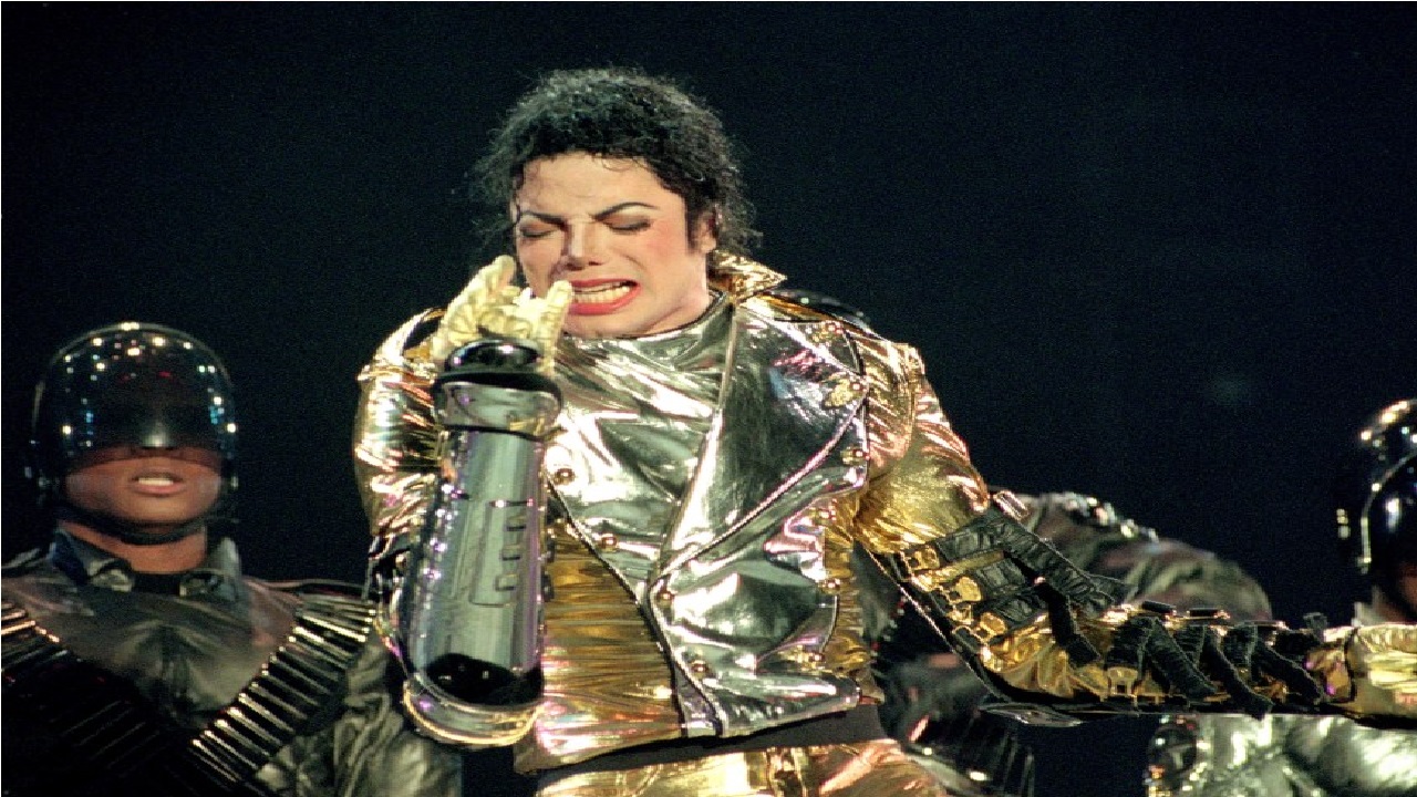 Michael Jackson Death Anniversary: ಸಂಗೀತ ಕ್ಷೇತ್ರದ ಮಾಂತ್ರಿಕ ಪಾಪ್ ದೊರೆ ಮೈಕೆಲ್ ಜಾಕ್ಸನ್ ಬಗ್ಗೆ ನಿಮಗೆಷ್ಟು ಗೊತ್ತು? - Image 6