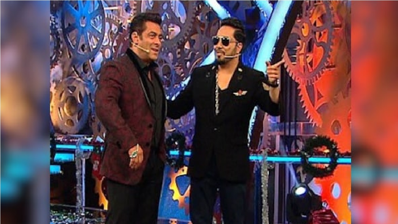 Mika Singh: ಎರಡು ಪೆಗ್ ಹಾಕಿದ ಬಳಿಕ ಸಲ್ಮಾನ್ ಖಾನ್ ಬದಲಾಗುತ್ತಾರೆ... ಸೀಕ್ರೆಟ್ ಬಿಚ್ಚಿಟ್ಟ ಮಿಕಾ ಸಿಂಗ್! - Image 8