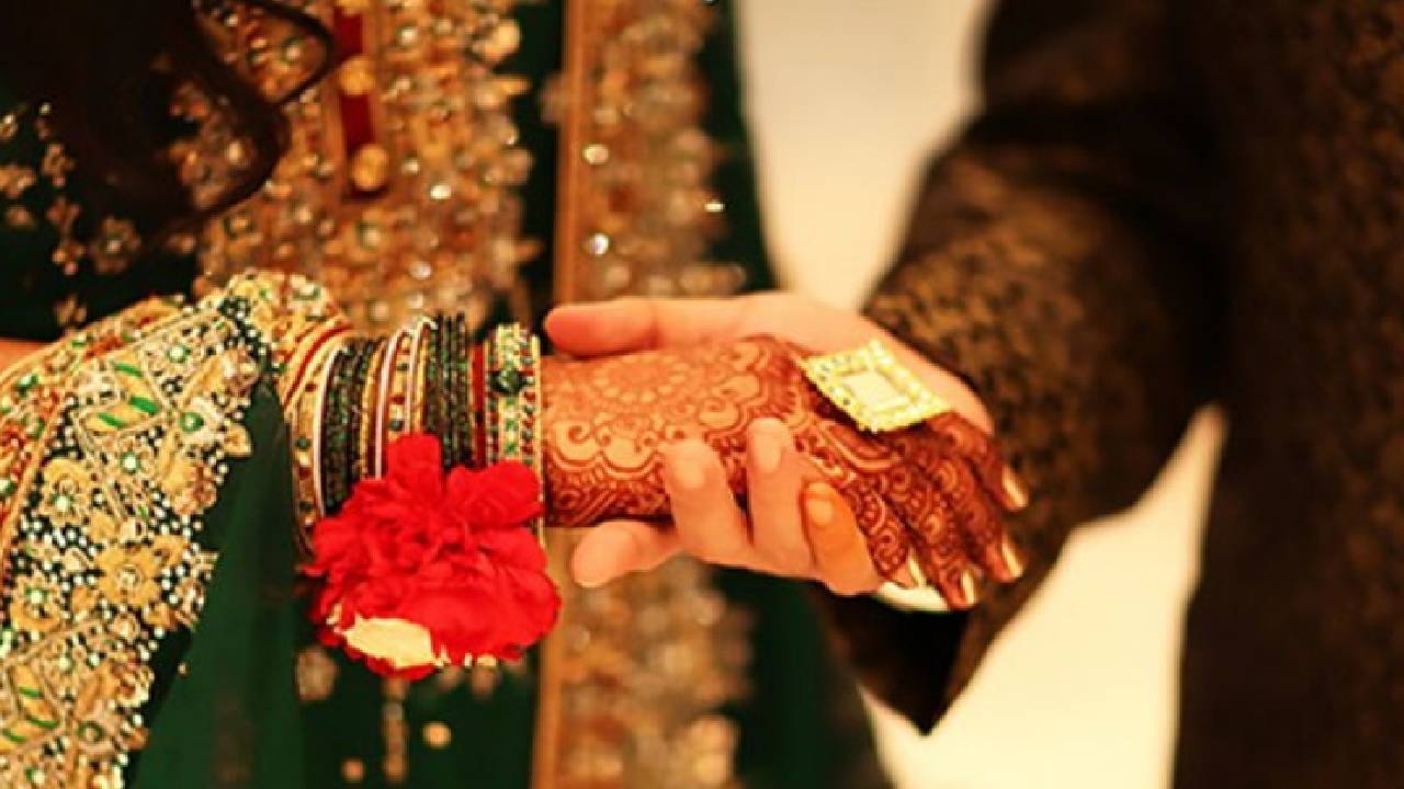 ಸಾಮೂಹಿಕ ಮದುವೆಯಾಗುವ ಜೋಡಿಗೆ 50 ಸಾವಿರ