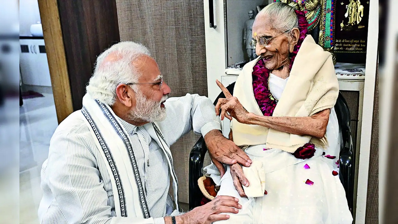 Narendra Modi: ಪ್ರಧಾನಿ ಮೋದಿಯವರ 75ನೇ ಹುಟ್ಟುಹಬ್ಬ: ಇಲ್ಲಿವೆ ಅಪರೂಪದ ಫೋಟೋಗಳು - Image 1
