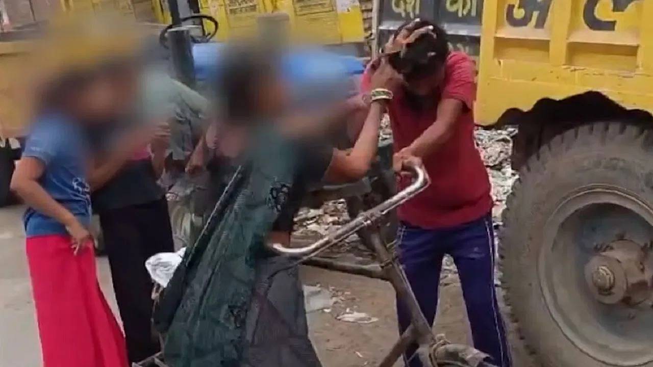 ಮಗಳಿಗೆ ಚುಡಾಯಿಸಿದವನ ಬೆಂಡೆತ್ತಿದ ತಾಯಿ; ವಿಡಿಯೊ ನೋಡಿ!