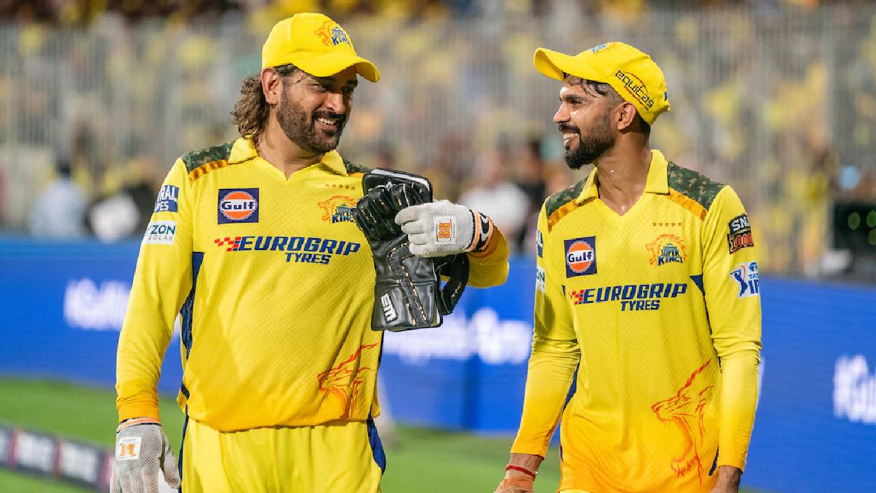 ಸಿಎಸ್‌ಕೆಯಲ್ಲಿ ಧೋನಿಗಿಂತ ಹೆಚ್ಚು ಸಂಭಾವನೆ ಪಡೆಯುವ ಆಟಗಾರರಿವರು!