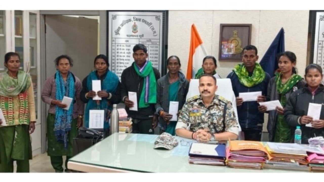 47 ಲಕ್ಷ ರೂ. ಬಹುಮಾನ ಹೊಂದಿದ್ದ ನಕ್ಸಲರು ಶರಣು