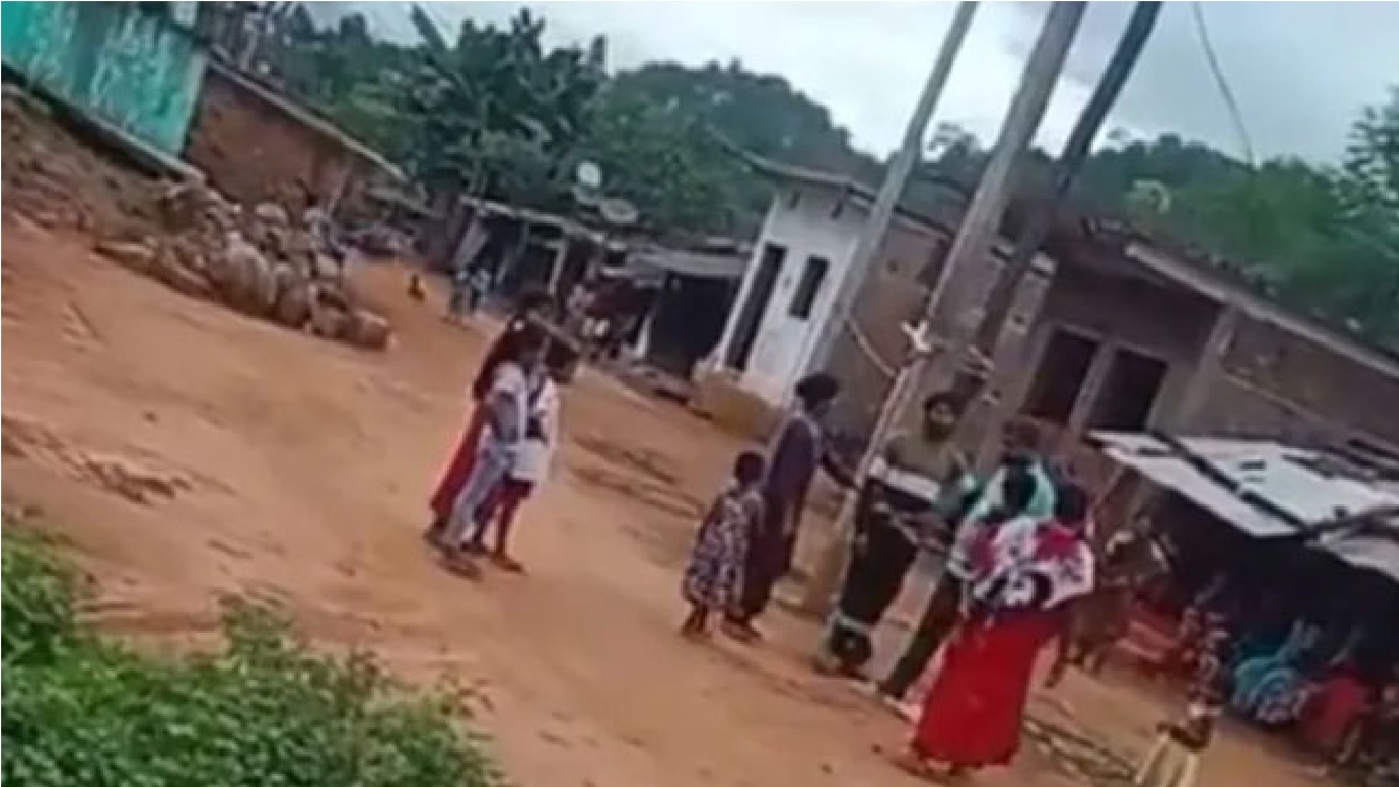 ಮರಕ್ಕೆ ಕಟ್ಟಿ ಅಳಿಯನಿಗೆ  ಥಳಿಸಿದ ಅತ್ತೆ ಮಾವ