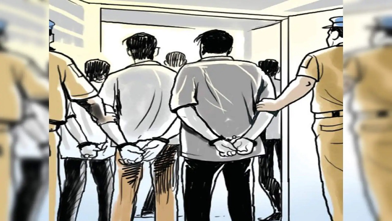 ಯಾವ ಹುತ್ತದಲ್ಲಿ ಯಾವ ಹಾವೋ?