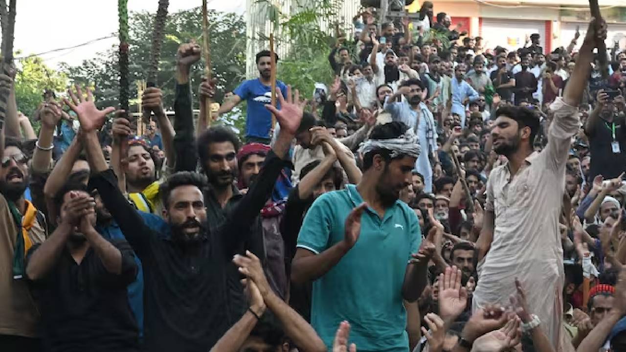 POK Unrest: ಪಿಒಕೆಯಲ್ಲಿ ಪಾಕ್‌ ಸೇನೆ ಅಟ್ಟಹಾಸ; 12ನಾಗರಿಕರ ಮಾರಣಹೋಮ