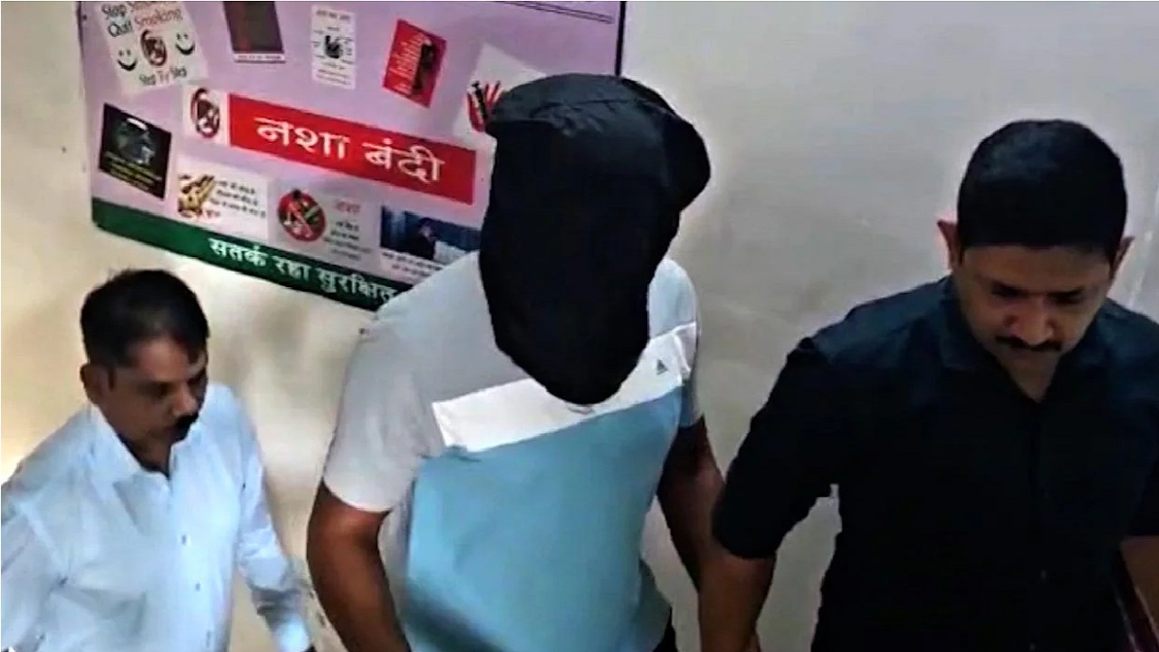 ಪೂಜಾ ಖೇಡ್ಕರ್ ಕುಟುಂಬದ ಅಂಗರಕ್ಷಕನ ಬಂಧನ