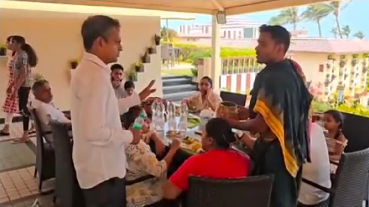 ಪುರಿ ಬೀಚ್ ರೆಸಾರ್ಟ್ನಲ್ಲಿ ಅರ್ಚಕರಿಂದ ಪ್ರಸಾದ ವಿತರಣೆ ವಿವಾದ
