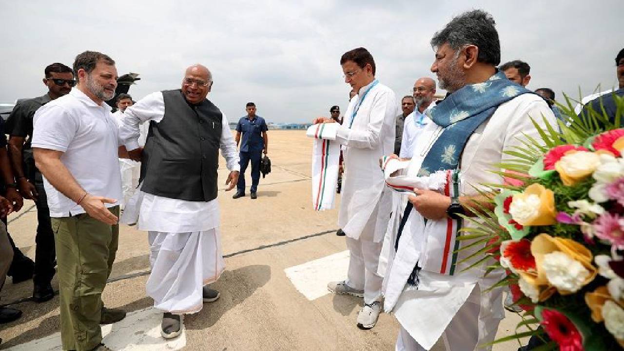 Rahul Gandhi: ಬೆಂಗಳೂರಿಗೆ ಬಂದಿಳಿದ ರಾಹುಲ್‌ ಗಾಂಧಿ, ಮಲ್ಲಿಕಾರ್ಜುನ ಖರ್ಗೆ