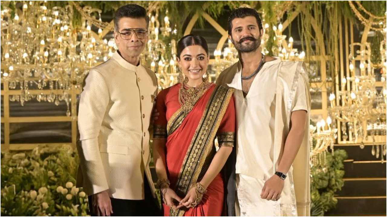 Photos: ರಶ್ಮಿಕಾ-ವಿಜಯ್ ದೇವರಕೊಂಡ ವೆಡ್ಡಿಂಗ್ ರಿಸೆಪ್ಷನ್; ಹೈದರಾಬಾದ್‌ನಲ್ಲಿ ನಡೆದ ಈ ಕಲರ್‌ಫುಲ್‌ ಸಮಾರಂಭಕ್ಕೆ ಯಾರೆಲ್ಲಾ ಬಂದಿದ್ರು? - Image 2